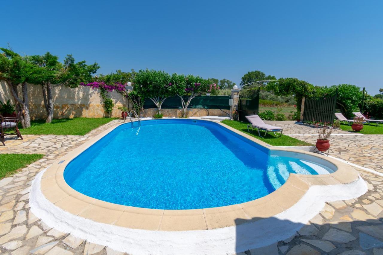 Villa Saia Halikounas 外观 照片