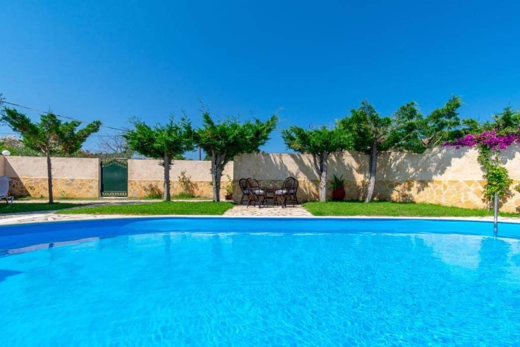 Villa Saia Halikounas 外观 照片